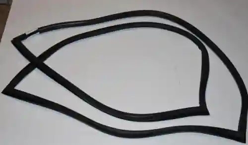USZCZELKA SZYBY PRZEDNIEJ ZETOR UR I 56117961-17868