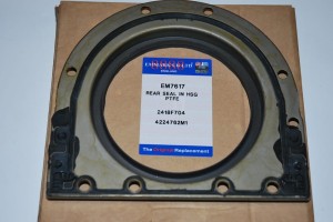 SIMMERING PERKINS 2418F704 Z OBUDOWĄ P.T.F.E  