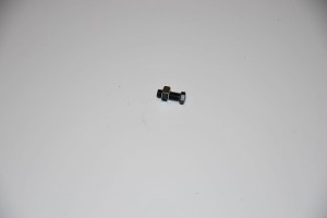 ŚRUBA REGULACJI SPRZĘGŁA Z NAKRĘTKĄ C-385 80021046