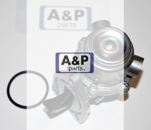 POMPKA PALIWA ZASILAJĄCA DEUTZ 912 913 3 OTWOROWA