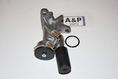 POMPKA PALIWA ZASILAJĄCA DEUTZ 2011 Z P.RĘCZNĄ   -10549