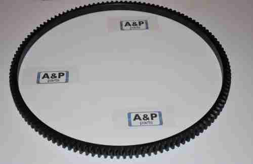 WIENIEC KOŁA ZAMACHOWEGO Z-142 JOHN DEERE -12767