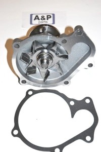 POMPA WODNA KUBOTA V3300 V2403 M95S M96  M8200 