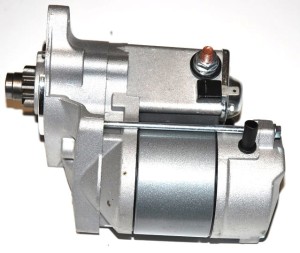 ROZRUSZNIK KUBOTA  D1105 NOWY Z REDUKTOREM