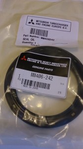 REAR SEAL / SIMMERING WAŁU TYŁ  MM406242