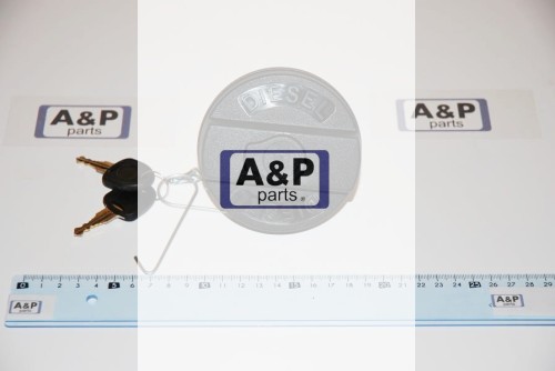 KOREK PALIWA Z KLUCZYKIEM UNIWERSALNY CNH MF JD-10106