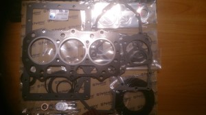 ZESTAW USZCZELEK SILNIKA PERKINS SERIA 100 KC 