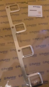 USZCZELKA KOLEKTORA WYDECHU ORYGINAŁ PERKINS 700