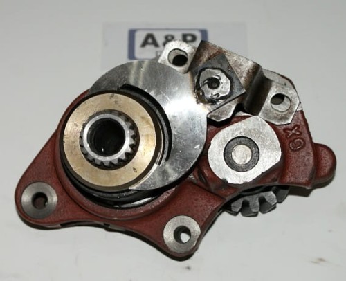 PUMP DRIVE/ NAPĘD POMPY KPL. C-385  84108019-13255