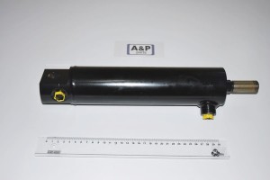 POWER STEERING RAM /CYLINDER 7002477M91  