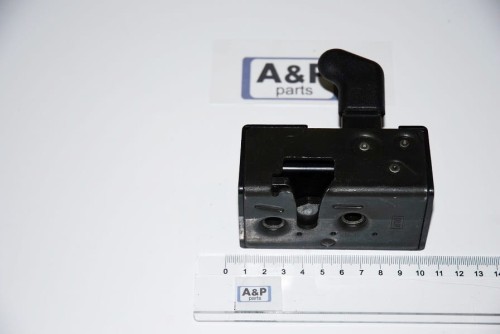 DOOR LOCK LH / ZAMEK DRZWI LEWY 7014718M91 -11358