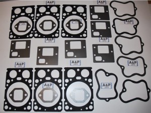 ZESTAW USZCZELEK STEYR WD615 - METALOWE WZM.