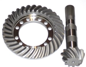 KOŁO Z WAŁKIEM ATAKUJĄCYM JOHN DEERE 10/32 ZĘBÓW  