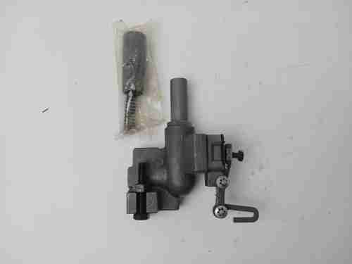 ZESTAW PODSTAWA Z ZAWOREM POMPY TŁOCZKOW STARY TYP-29237