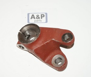 STEERING ARM LH / RAMIĘ ZWROTNICY LEWE 1662108M1