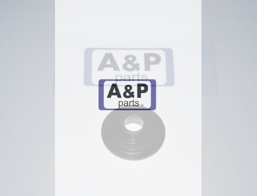 TALERZYK SPRĘŻYNY ZAWORU URSUS C-385 80005011-15615