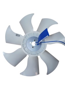 WENTYLATOR WIATRAK 7 ŁOP. 360 MM 4 OTWORY WAŁEK 24