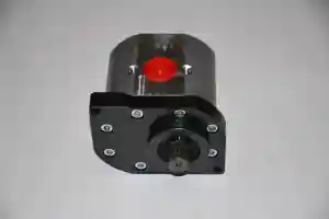 POMPA HYDRAULICZNA UC20 ZETOR 54420920